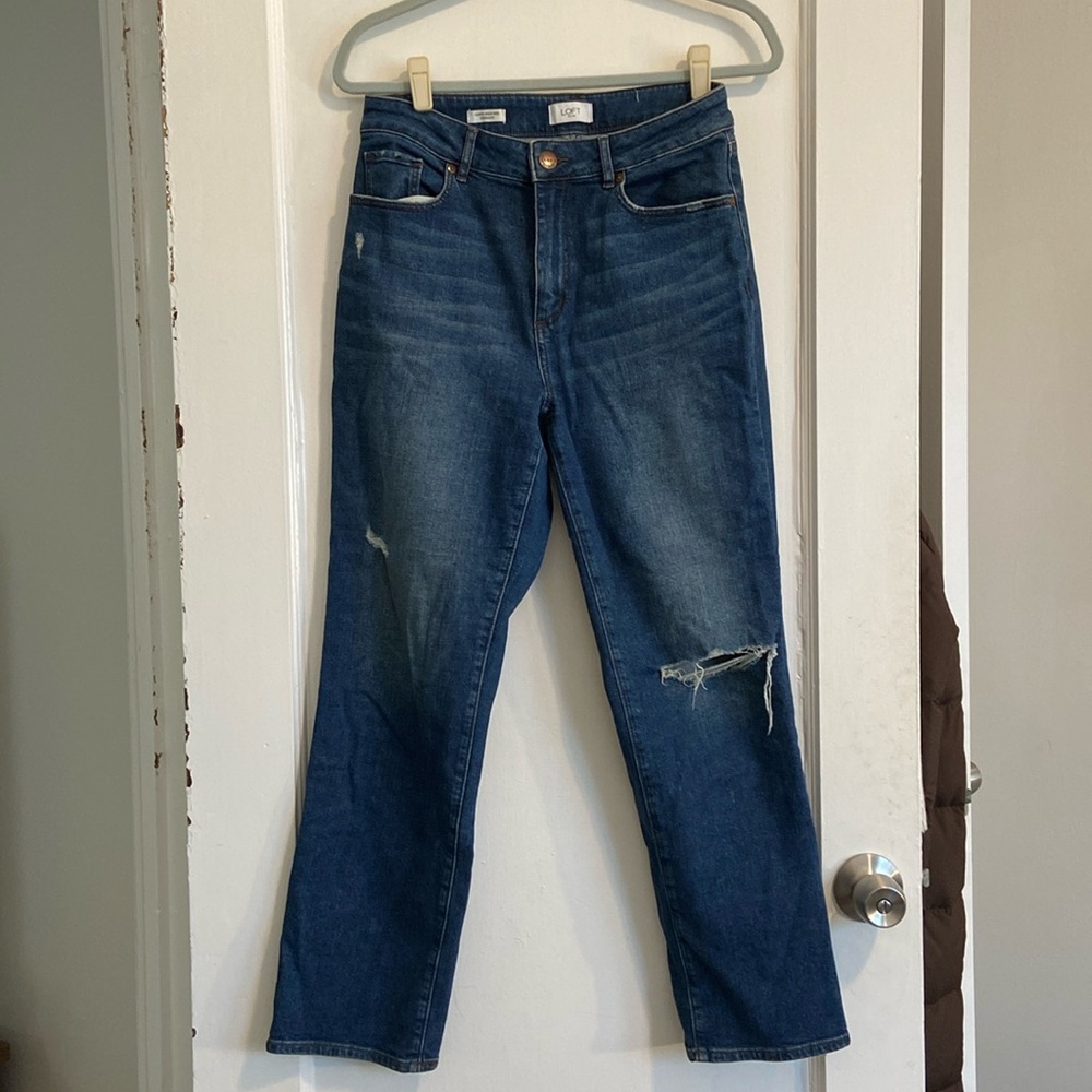 Loft Curvy High Waisted Straight Jeans. Size:6